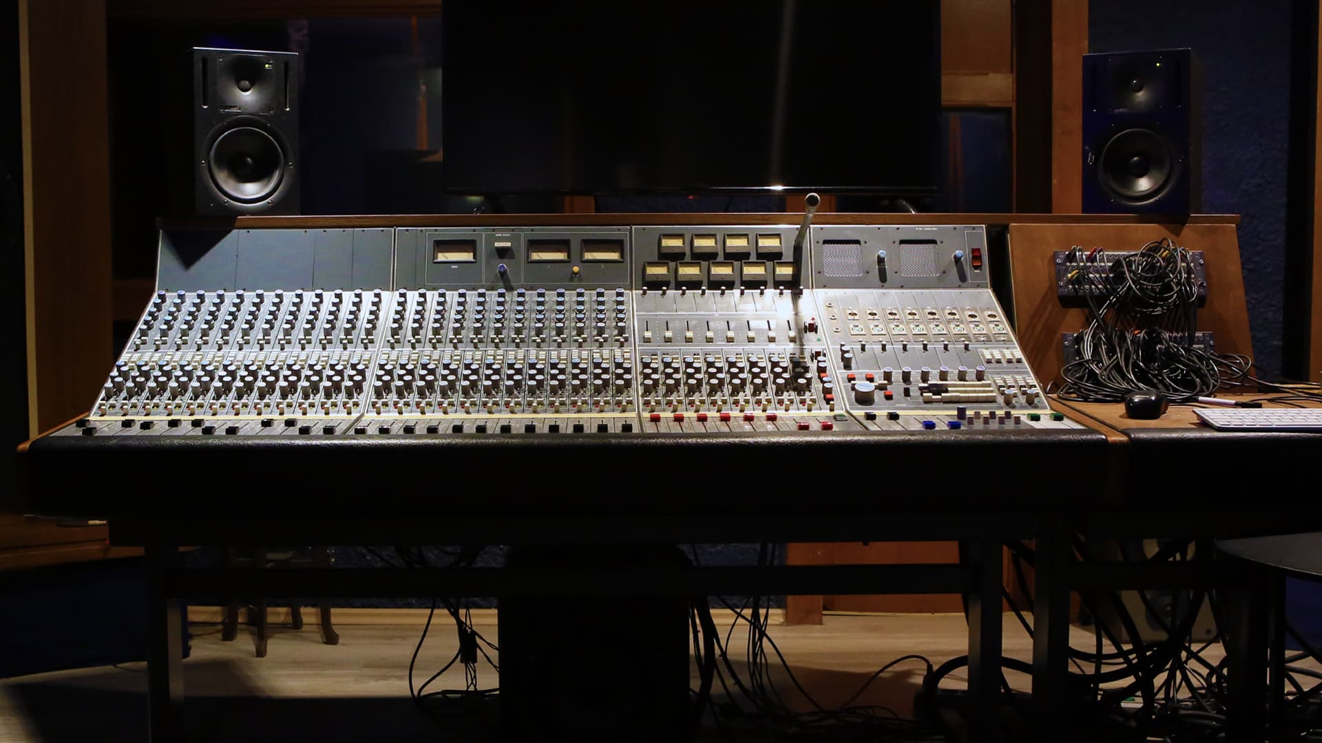 NEVE Room at 133Studio Productions — roomImage-1716402167271.jpg
