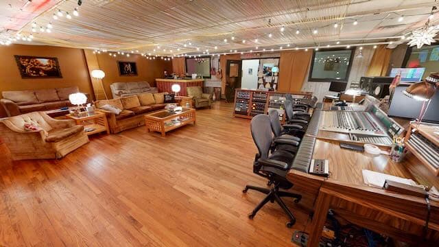 Main Room at Welcome To 1979 — roomImage_1745352616271_welcometo1979-04.jpeg