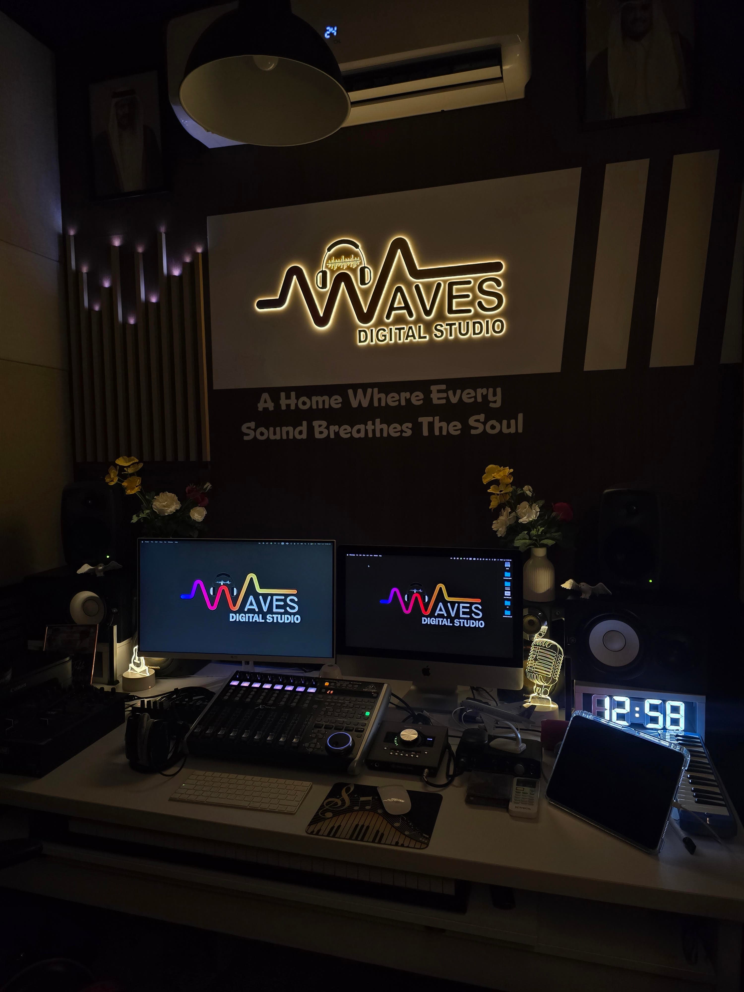 Waves Digital Studio logo